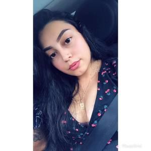 Meet your Posher, Daniela